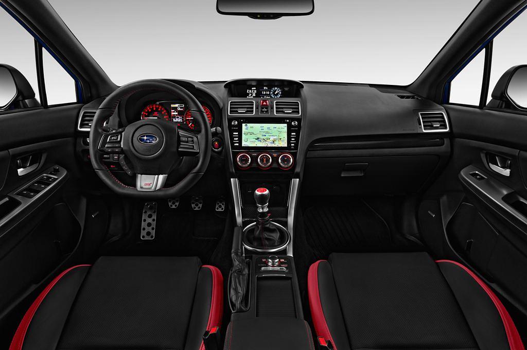 Subaru WRX STI (Baujahr 2017) Sport 4 Türen Cockpit und Innenraum