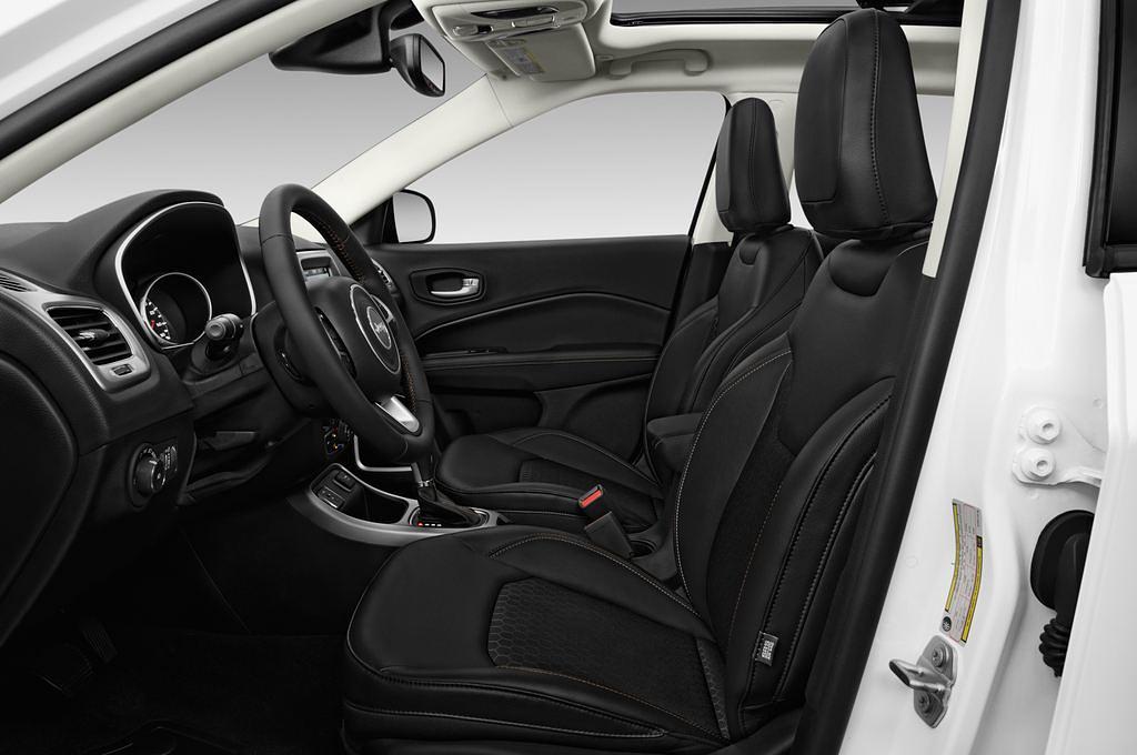 Jeep Compass (Baujahr 2017) Longitude 5 Türen Vordersitze