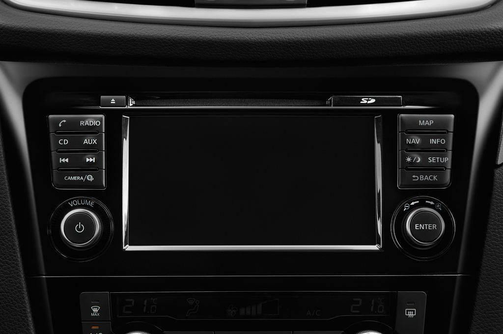 Nissan Qashqai (Baujahr 2017) N-Connecta 5 Türen Radio und Infotainmentsystem