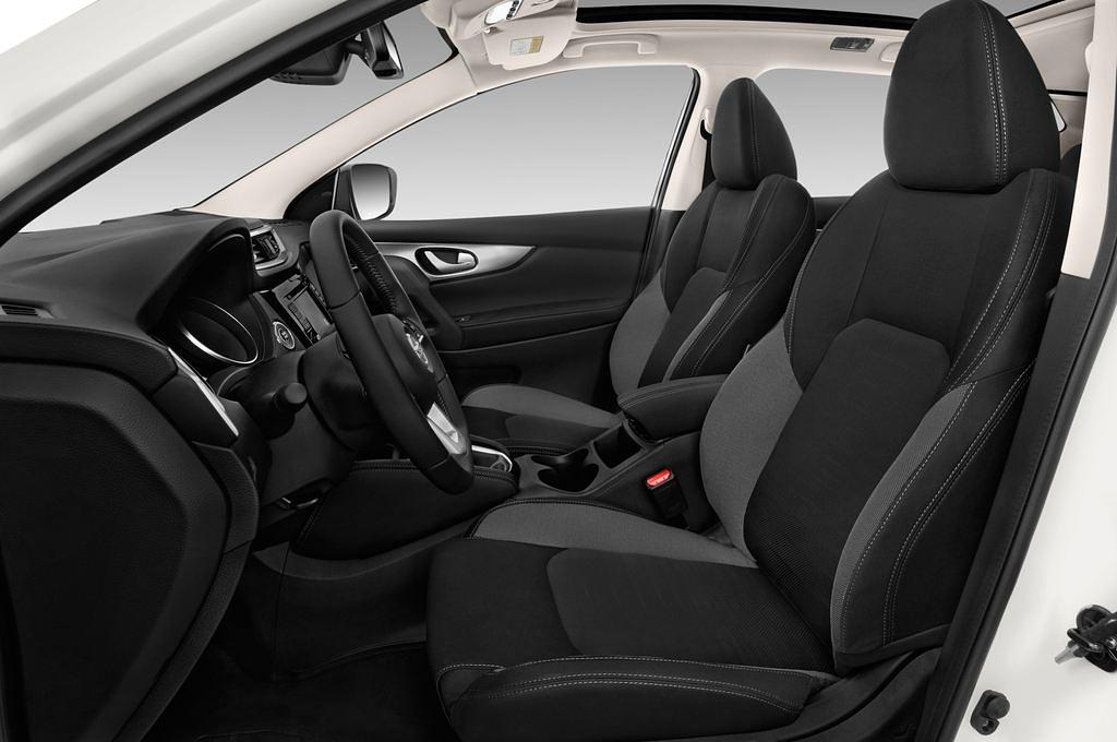 Nissan Qashqai (Baujahr 2017) N-Connecta 5 Türen Vordersitze