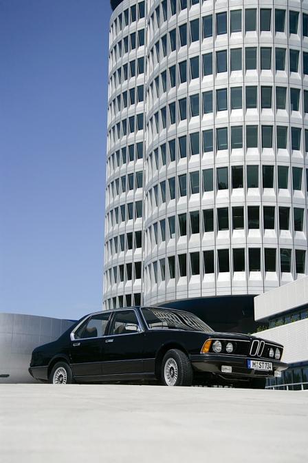BMW 733i der Baureihe E23 von 1977