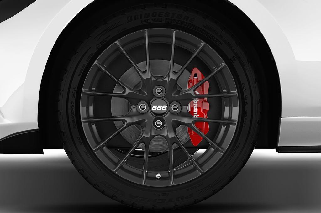 Mazda MX-5 RF (Baujahr 2017) Sports-Line 2 Türen Reifen und Felge
