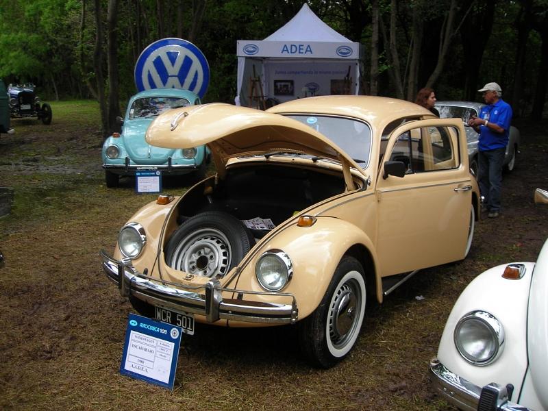 Der VW Käfer heißt in Argentinien: Escarabajo