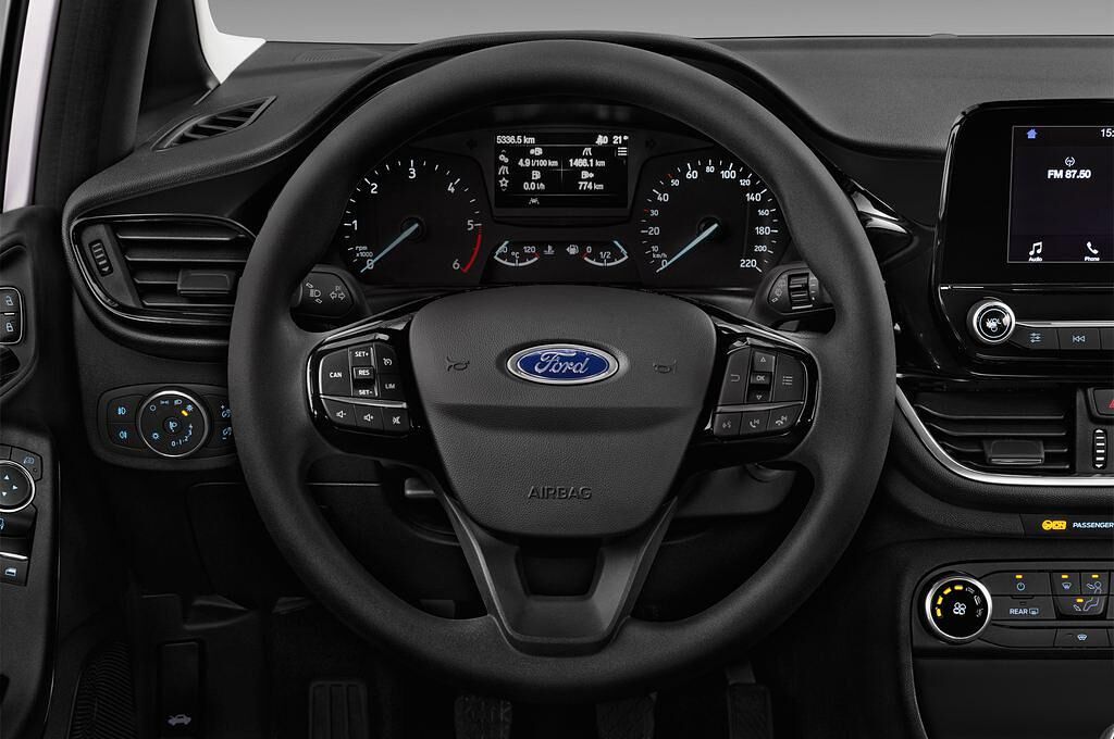Ford Fiesta (Baujahr 2017) Cool & Connect 5 Türen Lenkrad