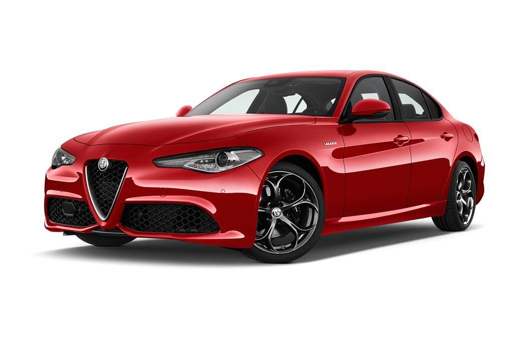 Alfa Romeo Giulia (Baujahr 2018) Veloce 4 Türen seitlich vorne mit Felge