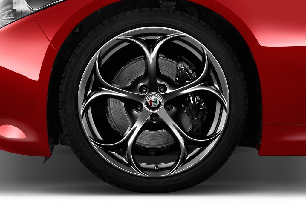 Alfa Romeo Giulia (Baujahr 2018) Veloce 4 Türen Reifen und Felge