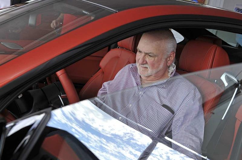Ob er schon weiß, wann er damit überhaupt einmal fahren wird?