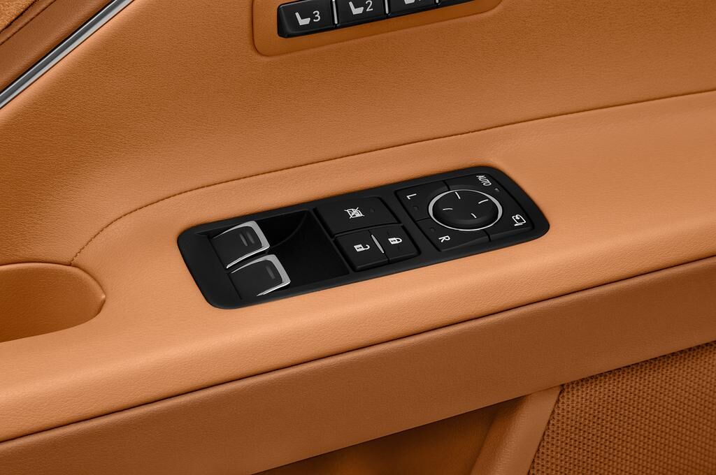 Lexus LC (Baujahr 2018) Sport Paket 2 Türen Bedienungselemente Tür