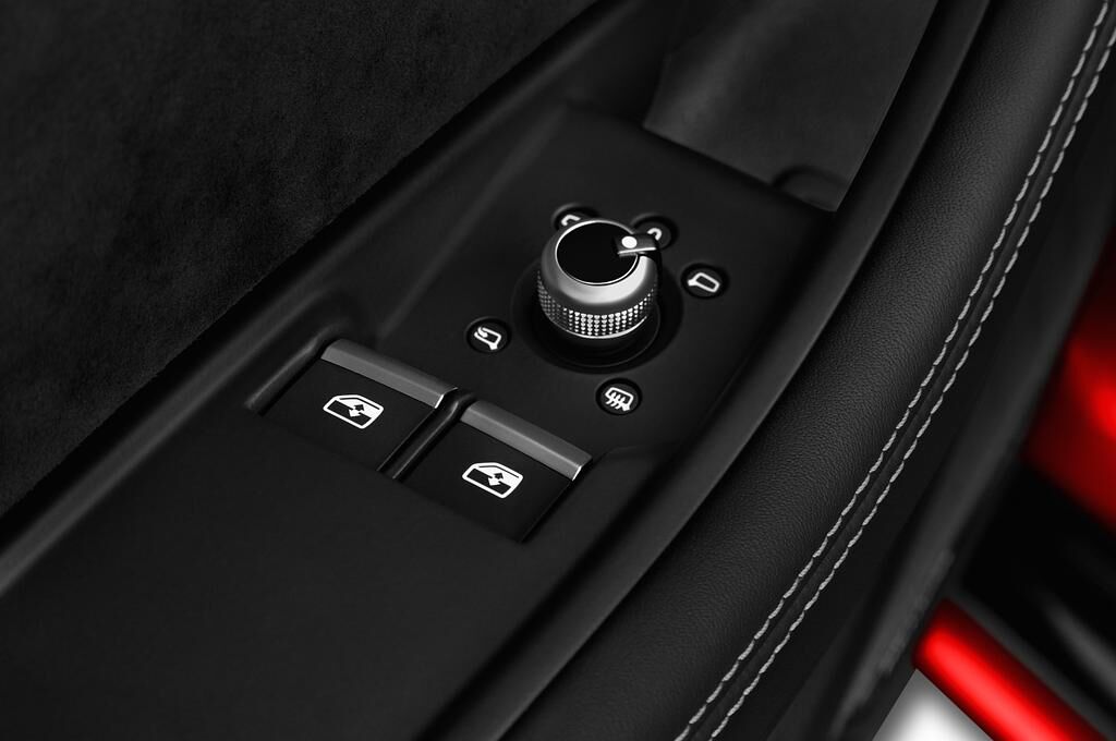 Audi RS5 (Baujahr 2018) - 2 Türen Bedienungselemente Tür