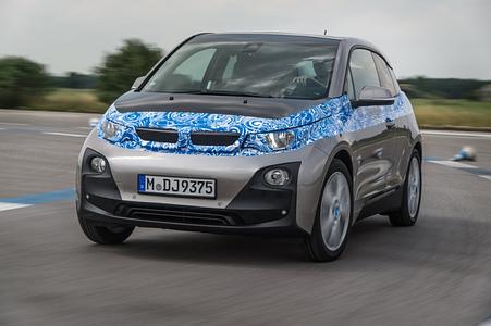 BMW i3 - Raumschiff Surprise
