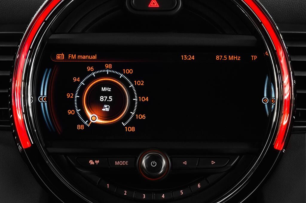 MINI MINI (Baujahr 2018) John Cooper Works 3 Türen Radio und Infotainmentsystem