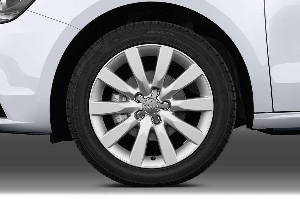 Audi A1 Sportback (Baujahr 2012) Ambition 5 Türen Reifen und Felge