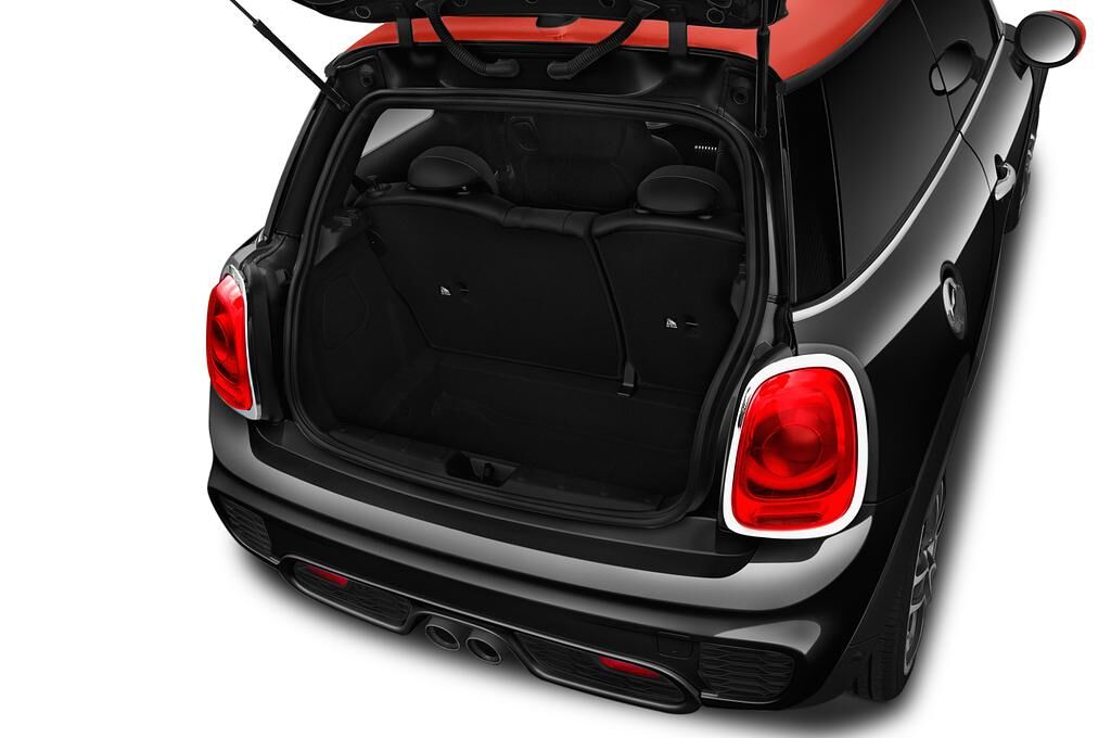 MINI MINI (Baujahr 2018) John Cooper Works 3 Türen Kofferraum