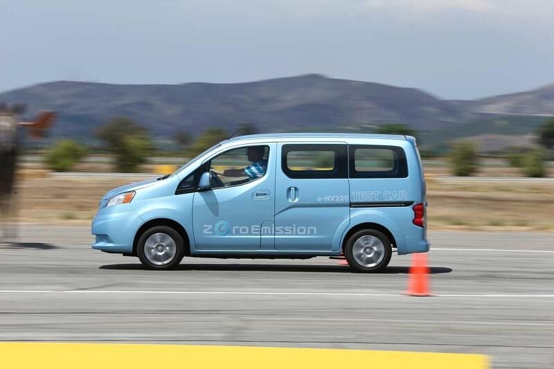 Den Antriebsstrang teilt er sich mit dem des Nissan Leaf.