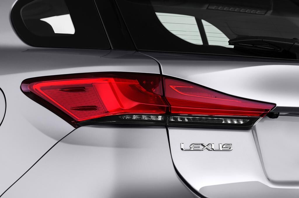 Lexus CT (Baujahr 2018) Luxury Line 5 Türen Rücklicht