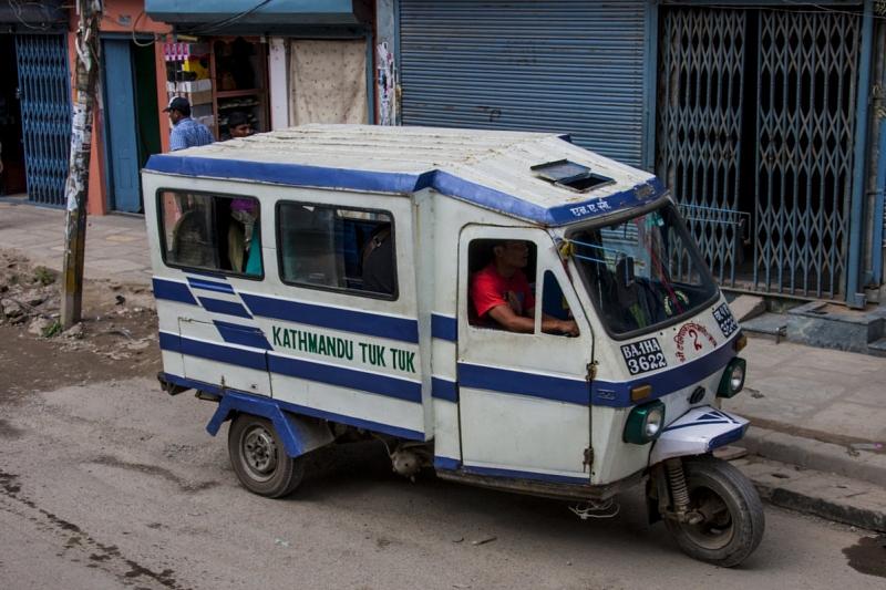 Mit dem Range Rover Evoque von Kathmandu nach Delhi