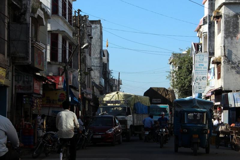 Mit dem Range Rover Evoque von Kathmandu nach Delhi