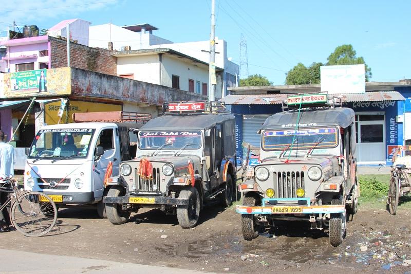 Mit dem Range Rover Evoque von Kathmandu nach Delhi