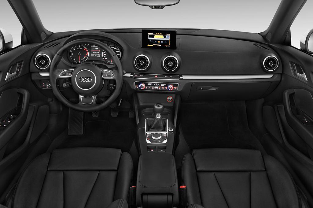 Audi A3 (Baujahr 2015) Ambition 2 Türen Cockpit und Innenraum