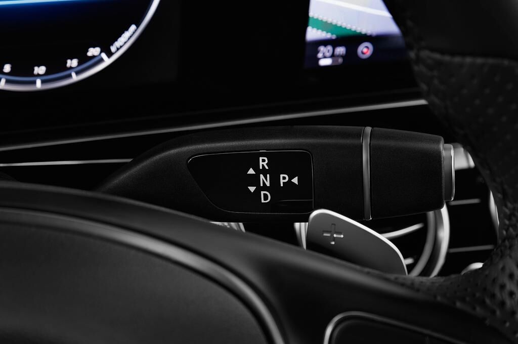 Mercedes E Class (Baujahr 2018) AMG Line 4 Türen Schalthebel