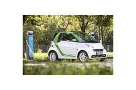 Die Daimler AG macht ihre Mitarbeiter in und um Stuttgart elektrisch mobil