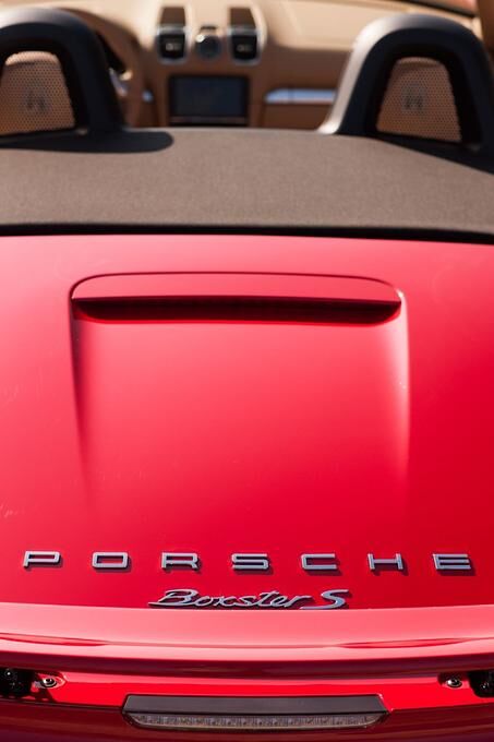 Der Schriftzug identifiziert die starke Version des Roadsters