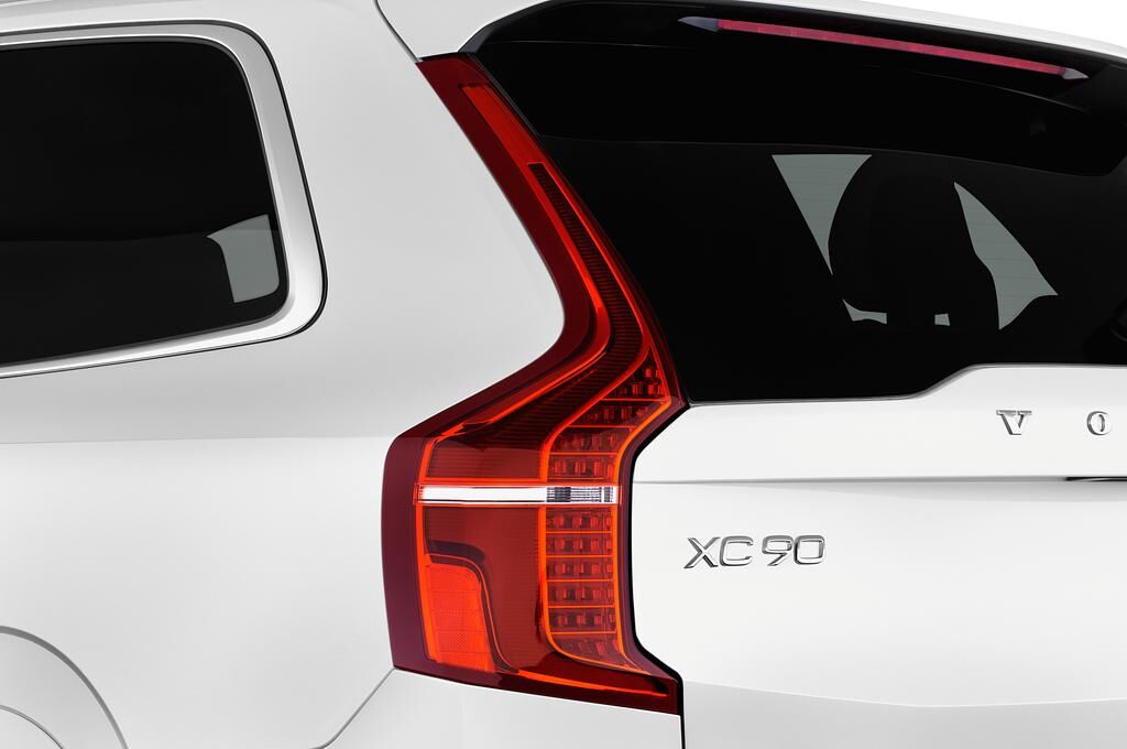 Volvo XC90 (Baujahr 2018) Inscription 5 Türen Rücklicht