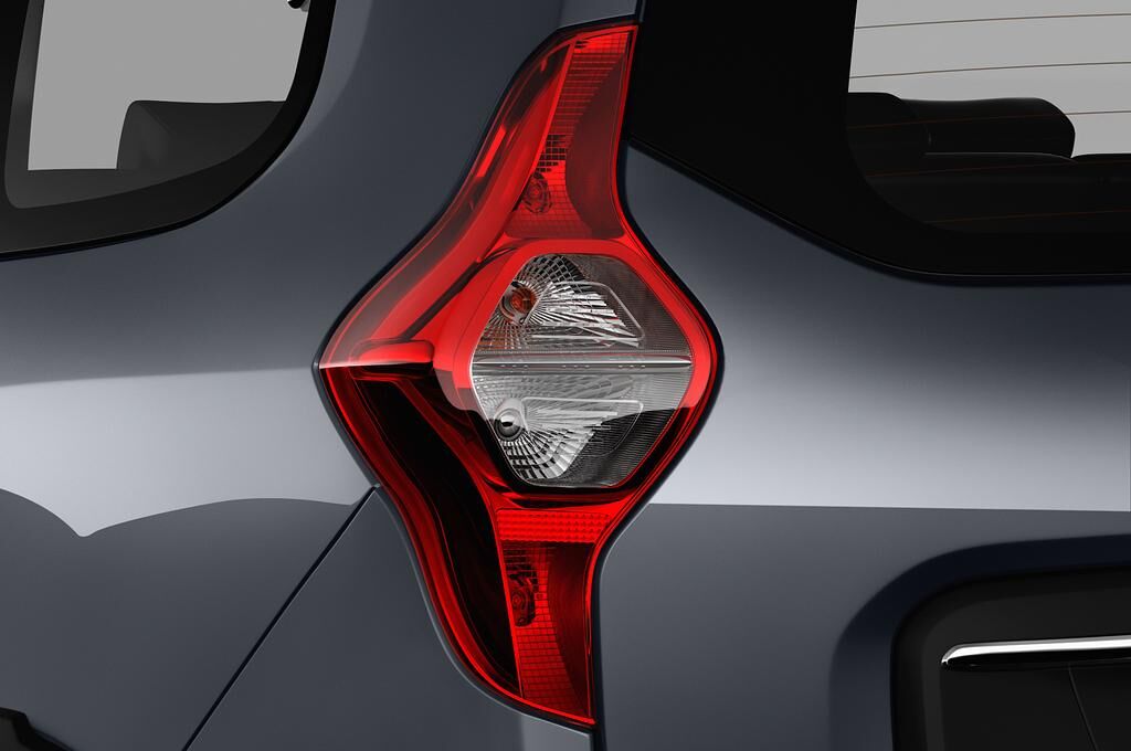 Dacia Lodgy (Baujahr 2018) Stepway 5 Türen Rücklicht