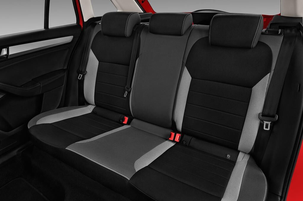 Skoda Rapid Spaceback (Baujahr 2018) Ambition 5 Türen Rücksitze