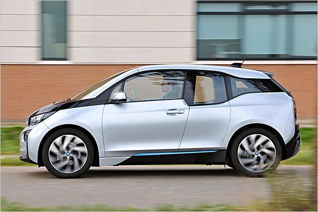Den knapp vier Meter langen Wagen kann man als Minivan mit Elektroantrieb charakterisieren