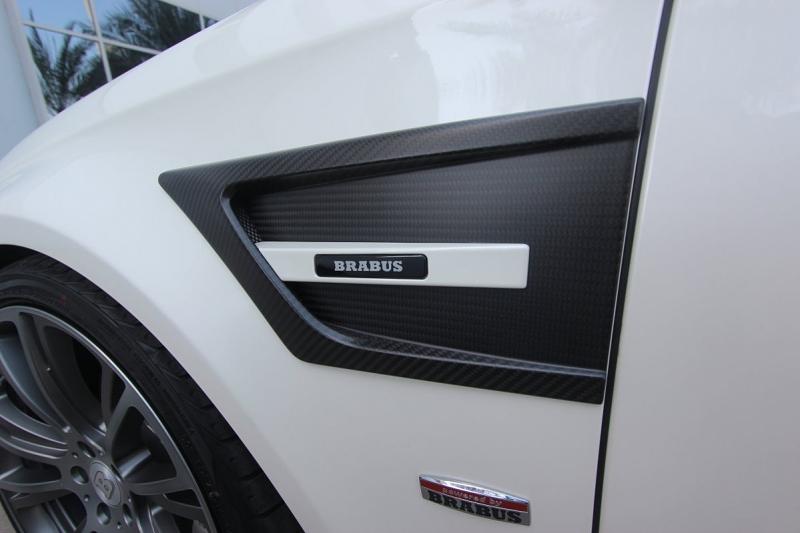 Brabus B 63-620 unterwegs in den Vereinigten Arabischen Emiraten