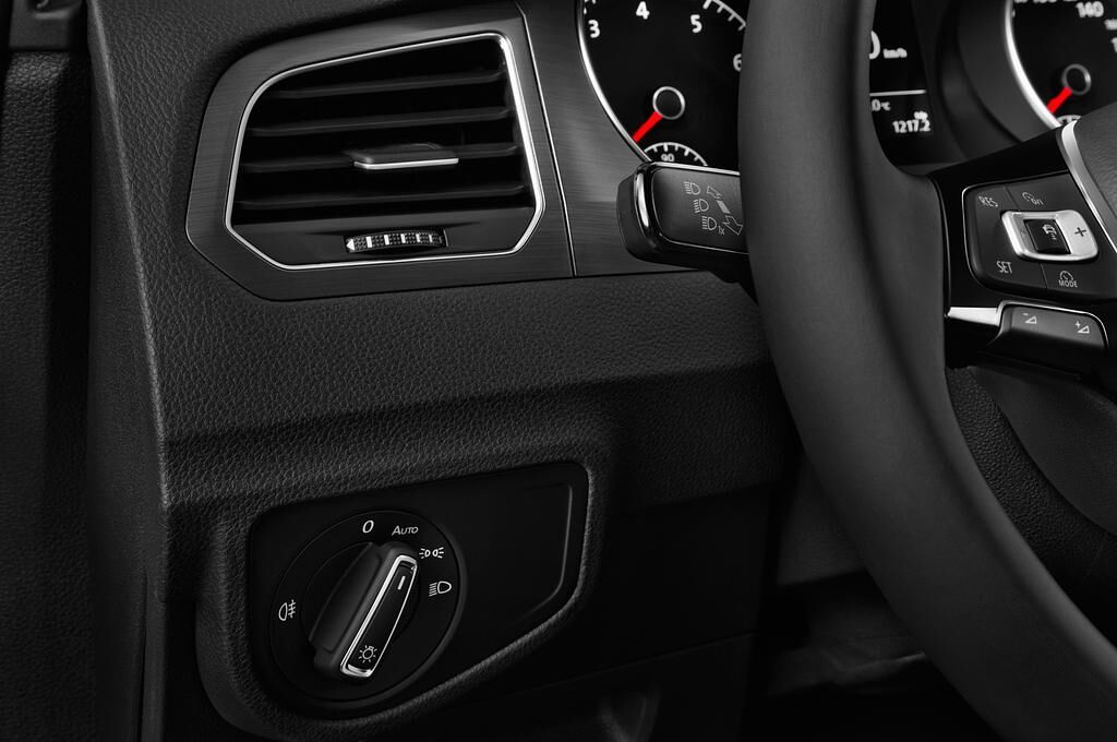 Volkswagen Golf Sportsvan (Baujahr 2018) Comfortline 5 Türen Lüftung