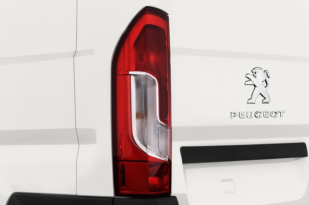 Peugeot Boxer (Baujahr 2018) - 4 Türen Rücklicht