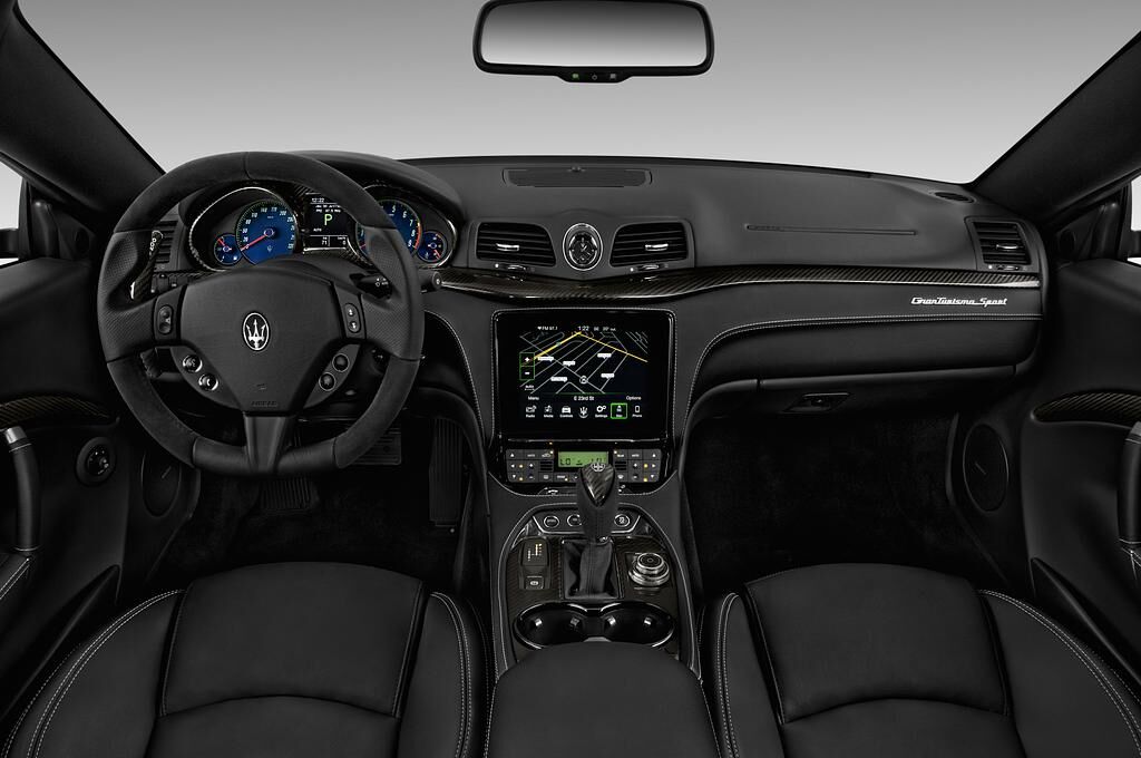 Maserati GranTurismo (Baujahr 2018) Sport 2 Türen Cockpit und Innenraum