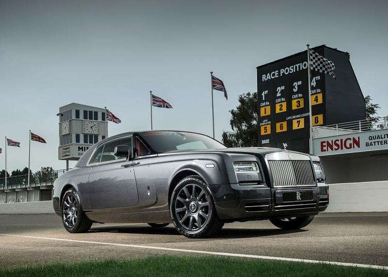 Das Rolls-Royce Bespoke Chicane Phantom Coupé ist 5,61 Meter lang