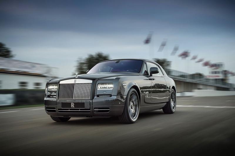 Das Rolls-Royce Bespoke Chicane Phantom Coupé hat 460 PS
