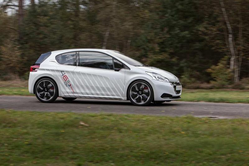 Peugeot 208 Hybrid FE