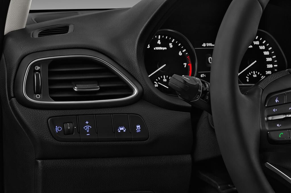 Hyundai i30 Fastback (Baujahr 2018) Premium 5 Türen Lüftung