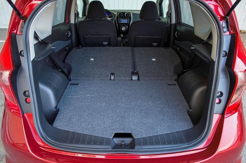 Stopft man den Nissan Note bis unters Dach voll, sind es 2.012 Liter