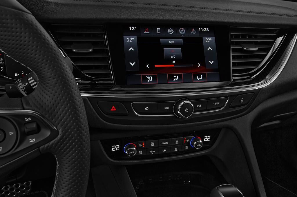 Opel Insignia Country Tourer (Baujahr 2018) Exclusive 5 Türen Temperatur und Klimaanlage