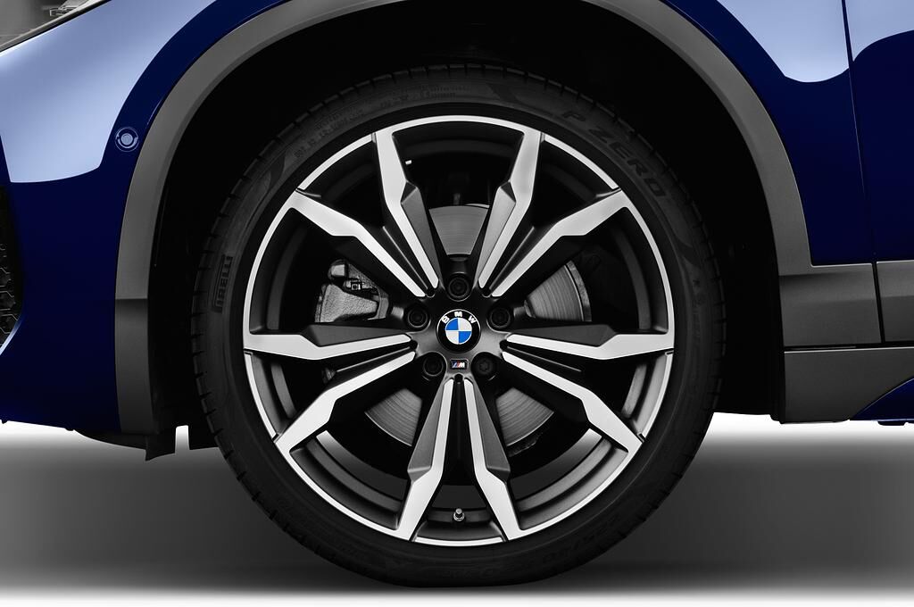 BMW X2 (Baujahr 2018) M Sport X 5 Türen Reifen und Felge