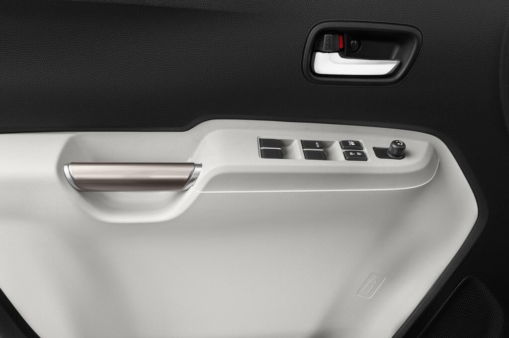 Suzuki Ignis (Baujahr 2018) Comfort+ 5 Türen Bedienungselemente Tür