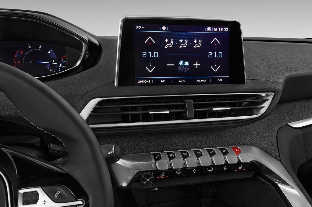 Peugeot 3008 (Baujahr 2018) Allure 5 Türen Temperatur und Klimaanlage