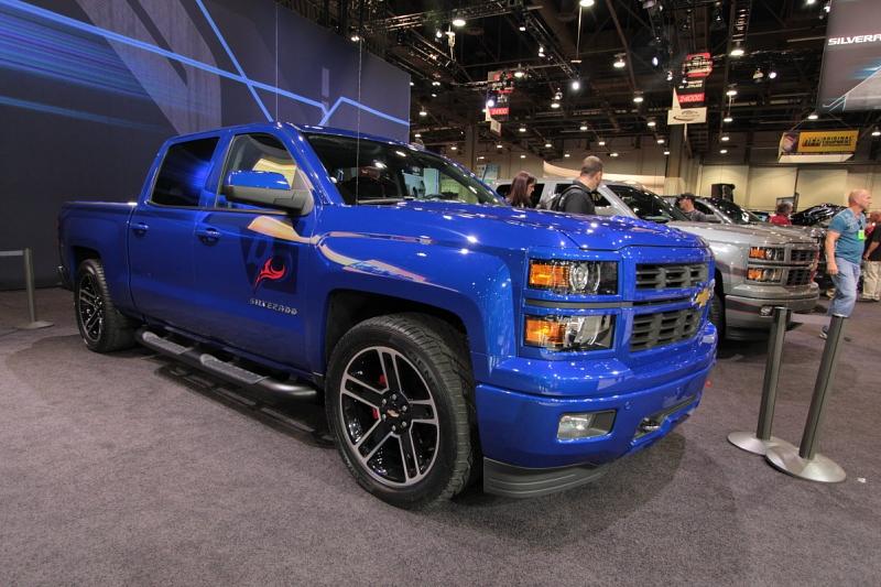 Fetten Sound sowohl aus der Musikanlage als auch aus dem Auspuffsystem soll dieser speziell für den US-Country-Musiker Brad Paisley gebaute Chevrolet Silverado liefern