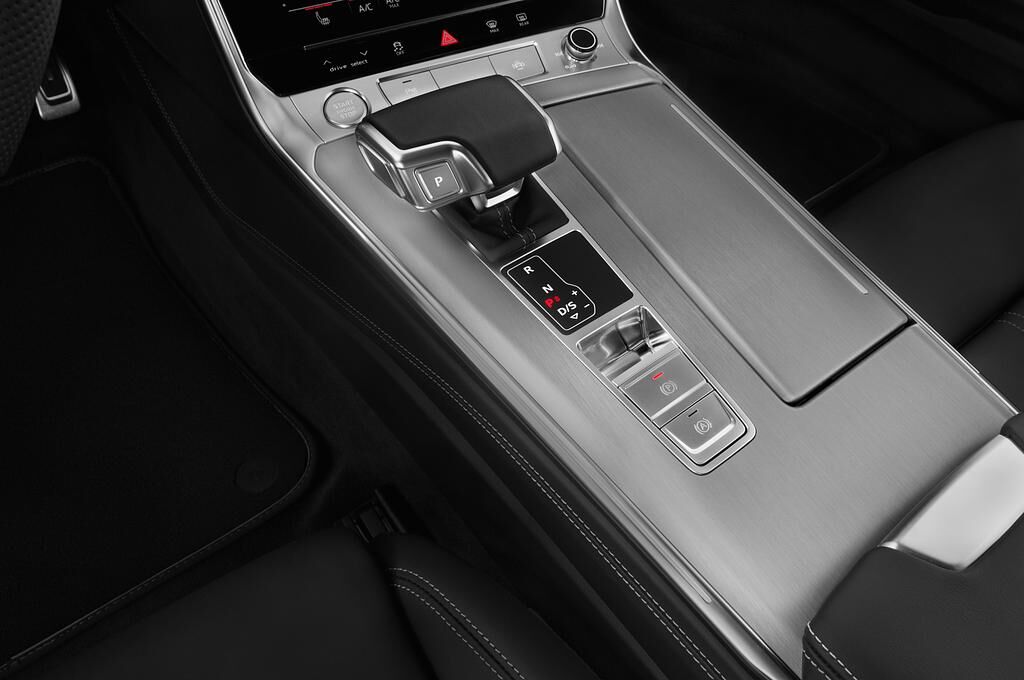 Audi A7 Sportback (Baujahr 2018) S Line 5 Türen Schalthebel