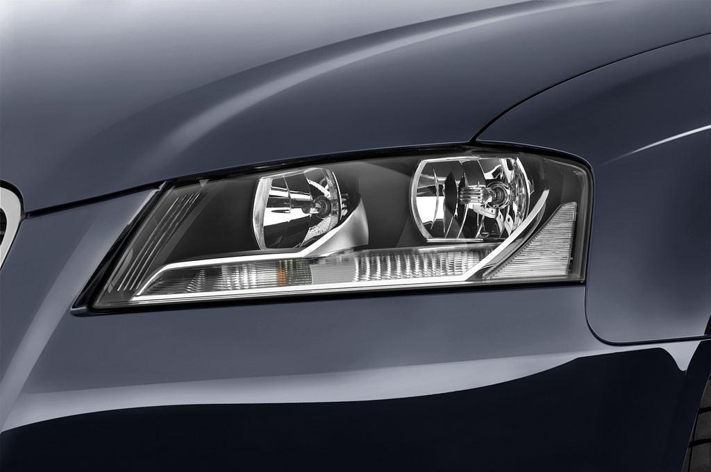 Audi A3 (Baujahr 2011) Ambition 5 Türen Scheinwerfer