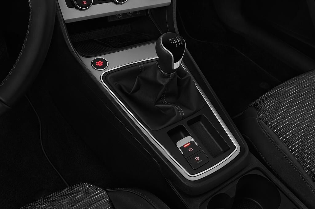 SEAT Leon (Baujahr 2018) Xcellence 5 Türen Schalthebel
