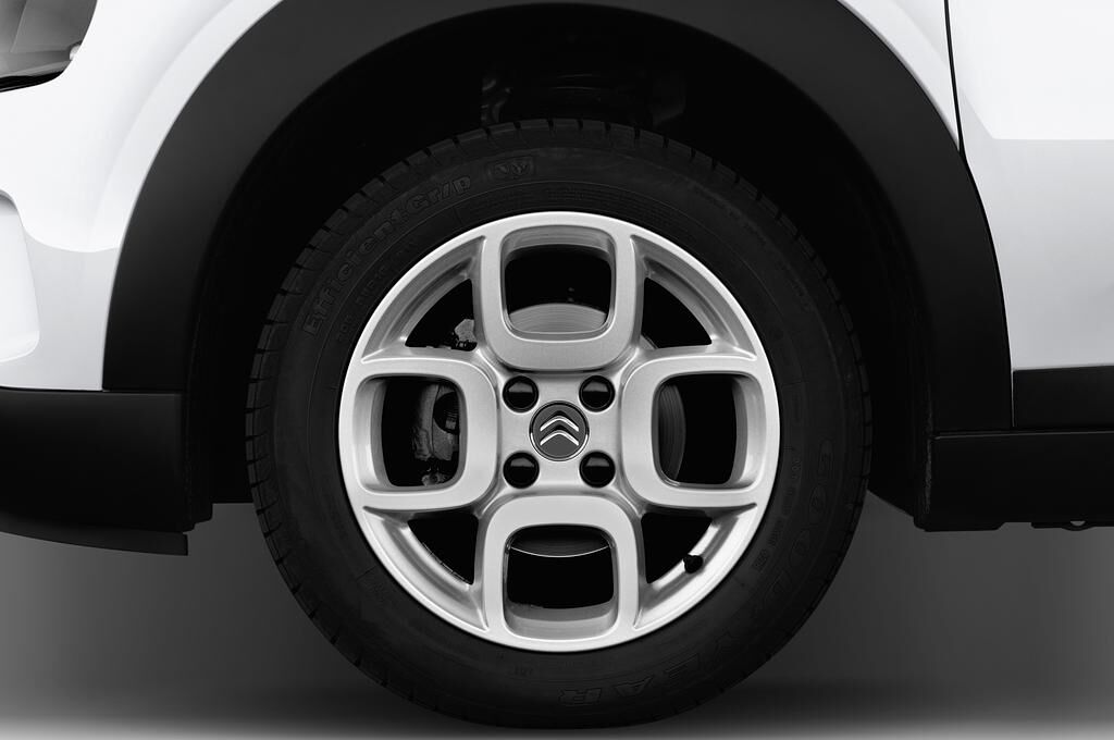 Citroen C4 Cactus (Baujahr 2018) Shine 5 Türen Reifen und Felge