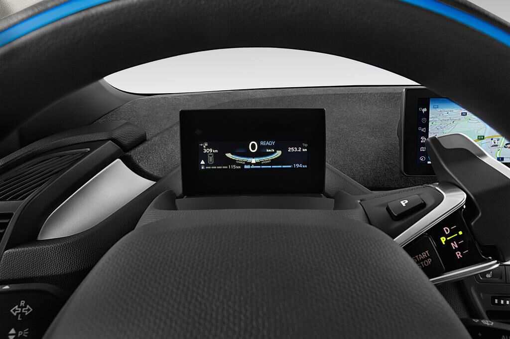 BMW i3 (Baujahr 2018) S 5 Türen Tacho und Fahrerinstrumente