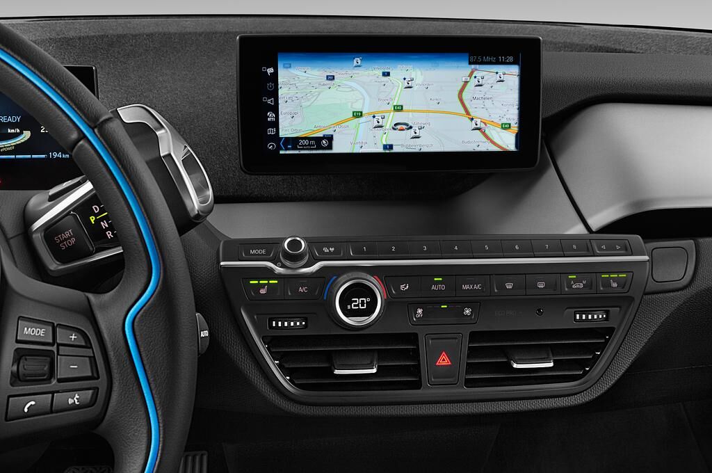 BMW i3 (Baujahr 2018) S 5 Türen Temperatur und Klimaanlage